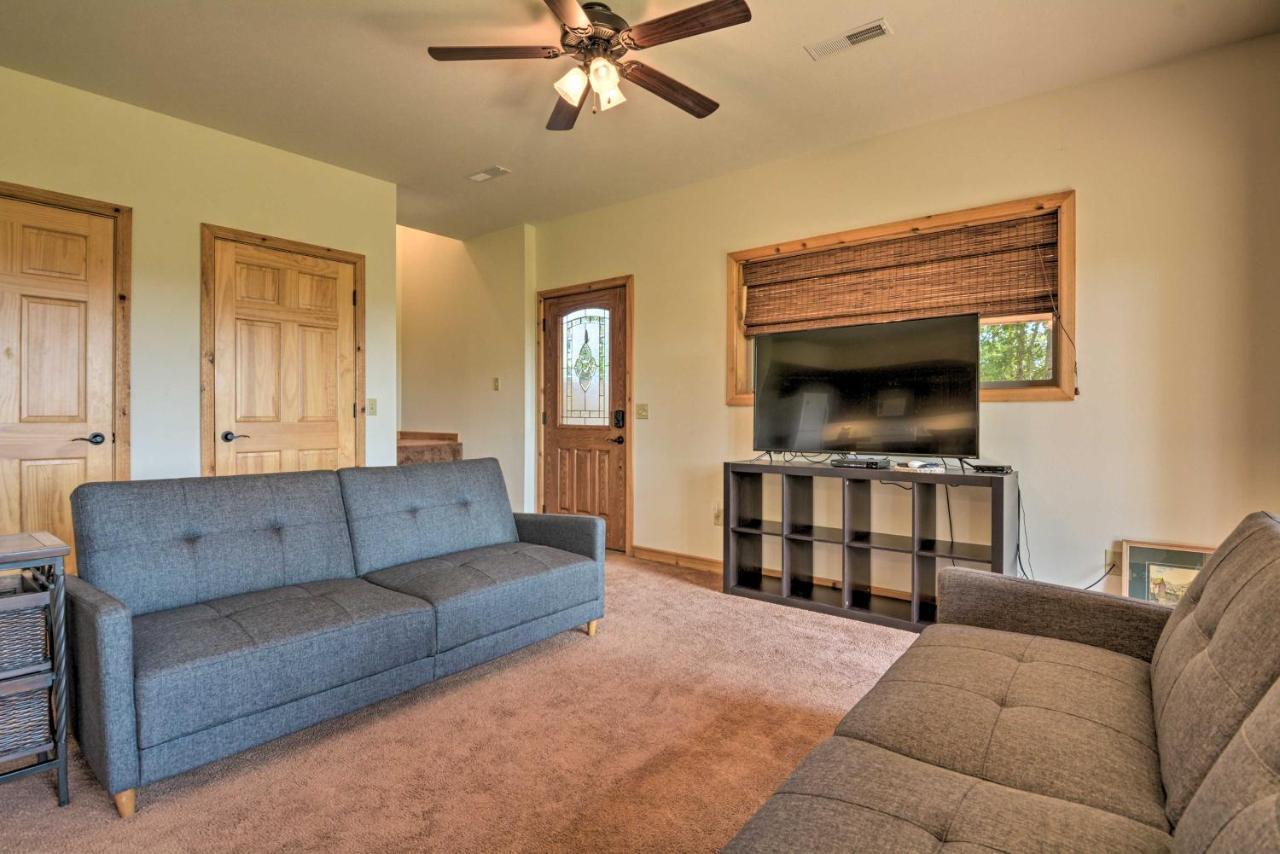 Spacious Log Cabin With Fire Pit And Game Room! Eureka Springs Exteriör bild