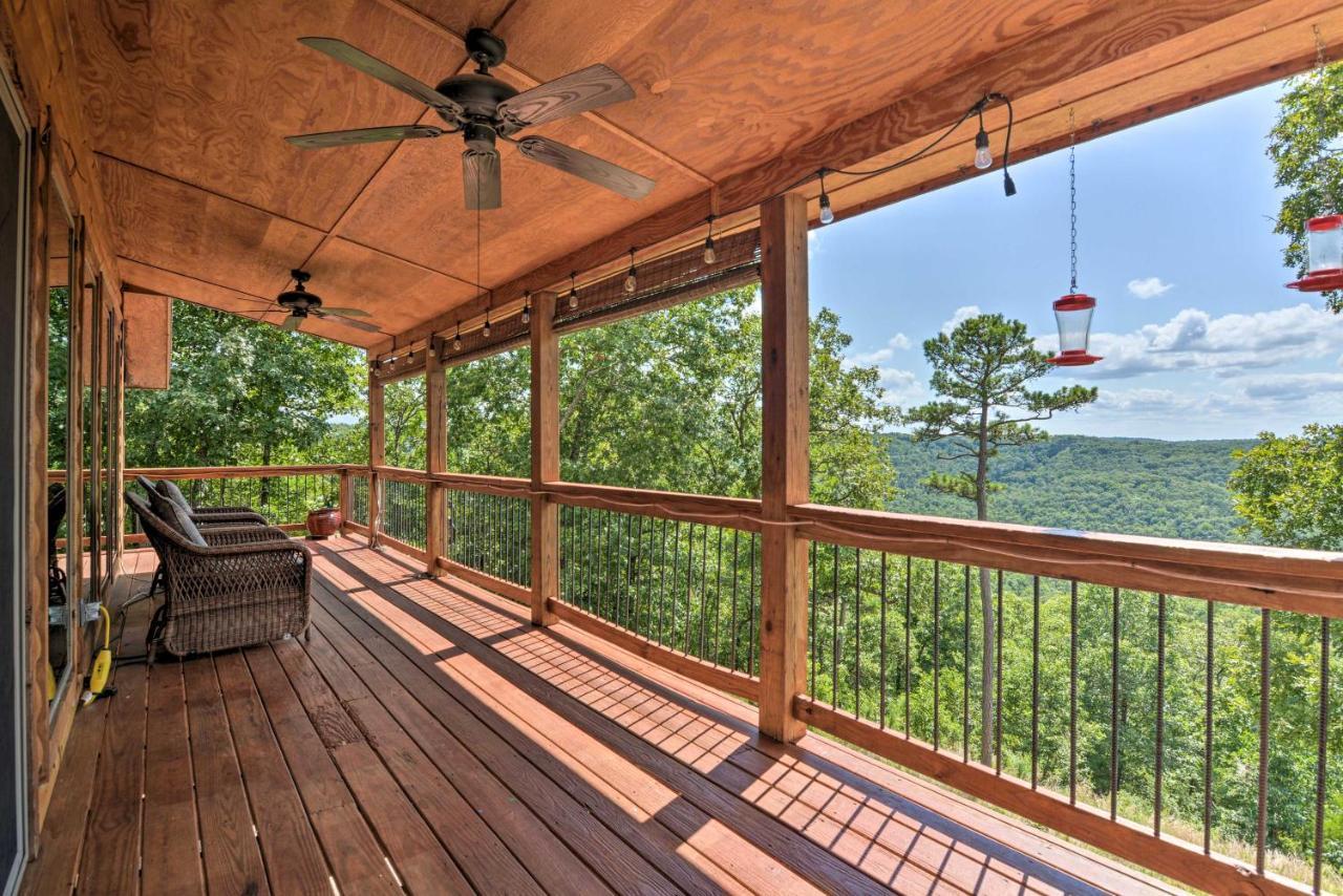 Spacious Log Cabin With Fire Pit And Game Room! Eureka Springs Exteriör bild