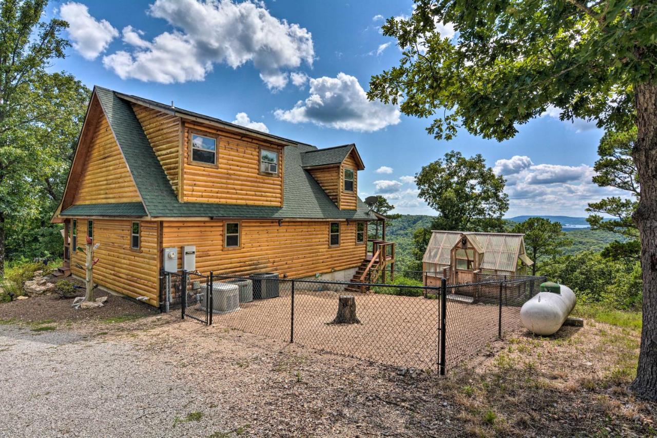 Spacious Log Cabin With Fire Pit And Game Room! Eureka Springs Exteriör bild