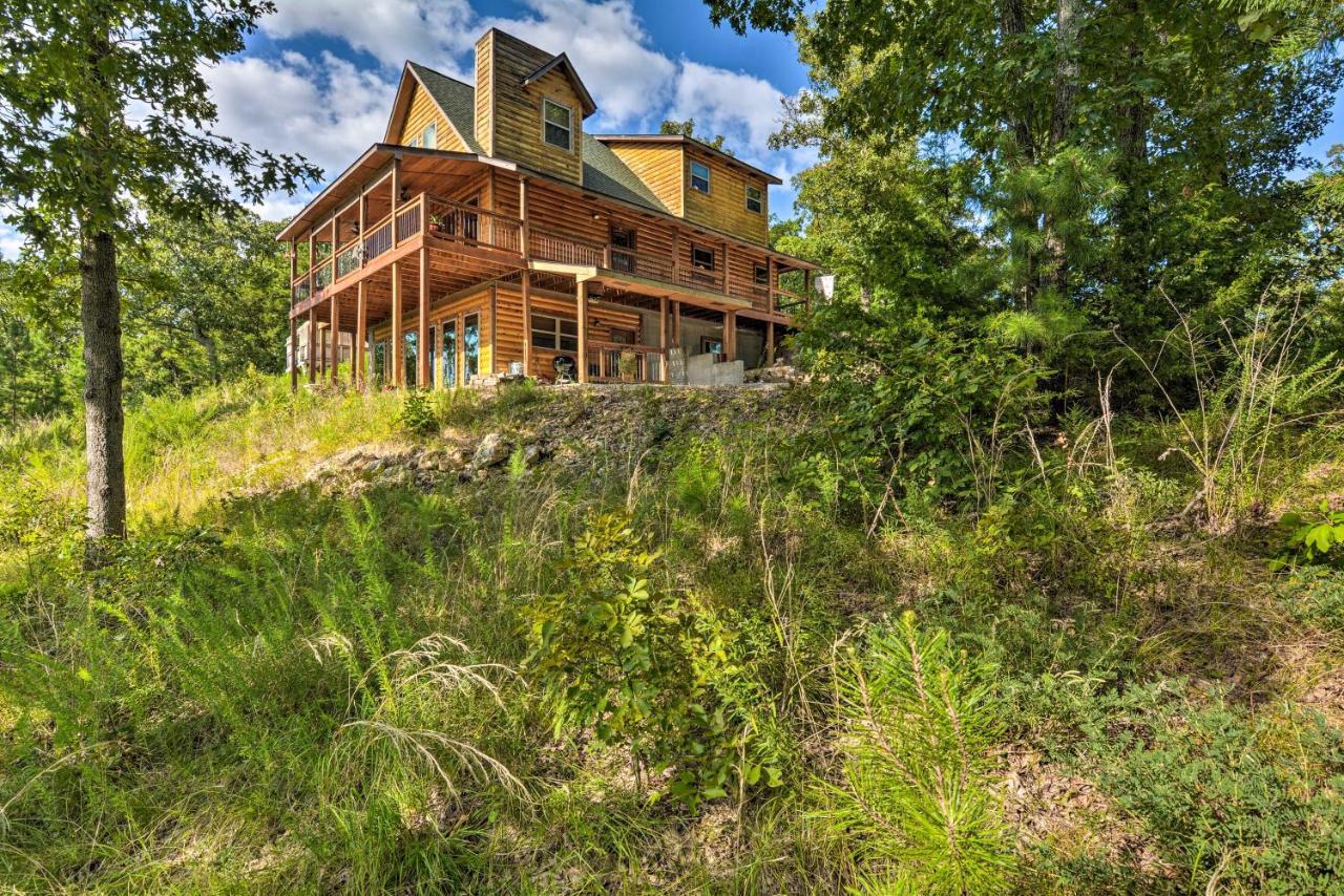 Spacious Log Cabin With Fire Pit And Game Room! Eureka Springs Exteriör bild